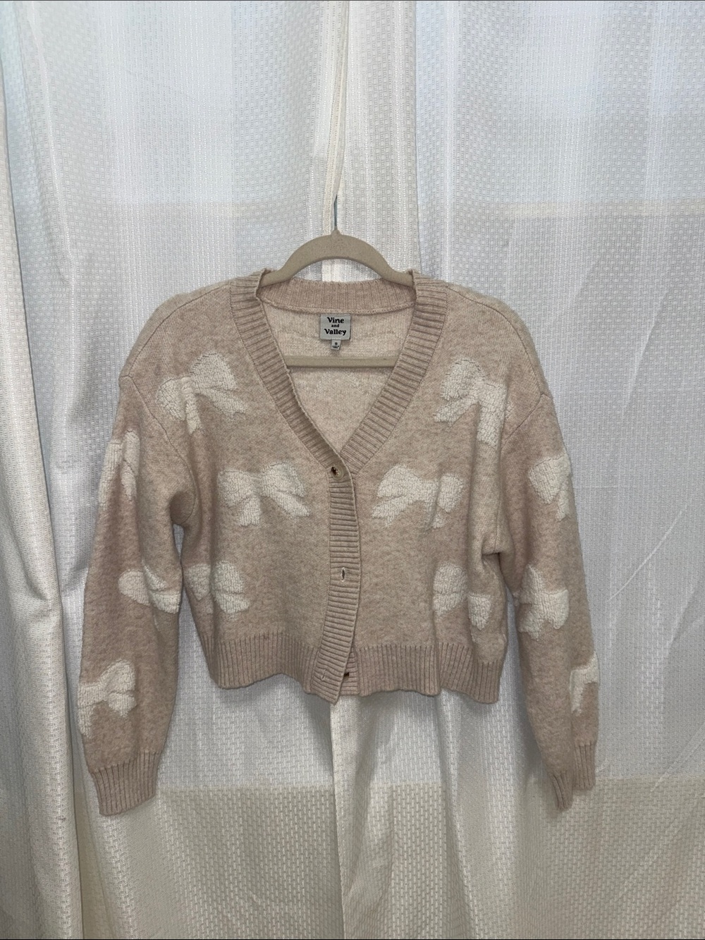 Vine Valley Cream & Beige Bow-Pattern V-Neck Cardigan